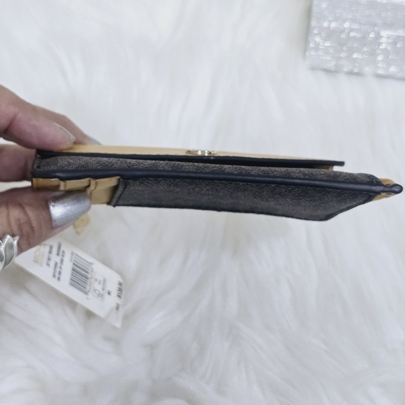 Michael Kors Jet Set travel Card Holders new - Picture 5 of 11